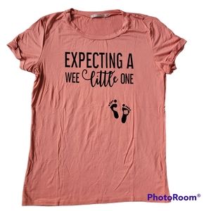 NWOT Fanfly Women's M Maternity T-shirt With Graphics